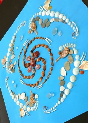 seashell art  seahorse in ornament