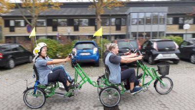 Parallelcykel til 4 personer med gear og