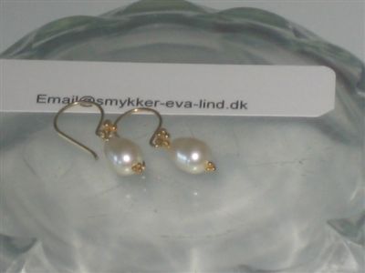 rehnger i 22.karat guld og Swarovski P